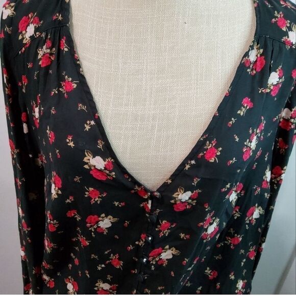 Super Cute Floral Bodysuit, Worn Only Once, in Excellent Condition - Picture 6 of 10